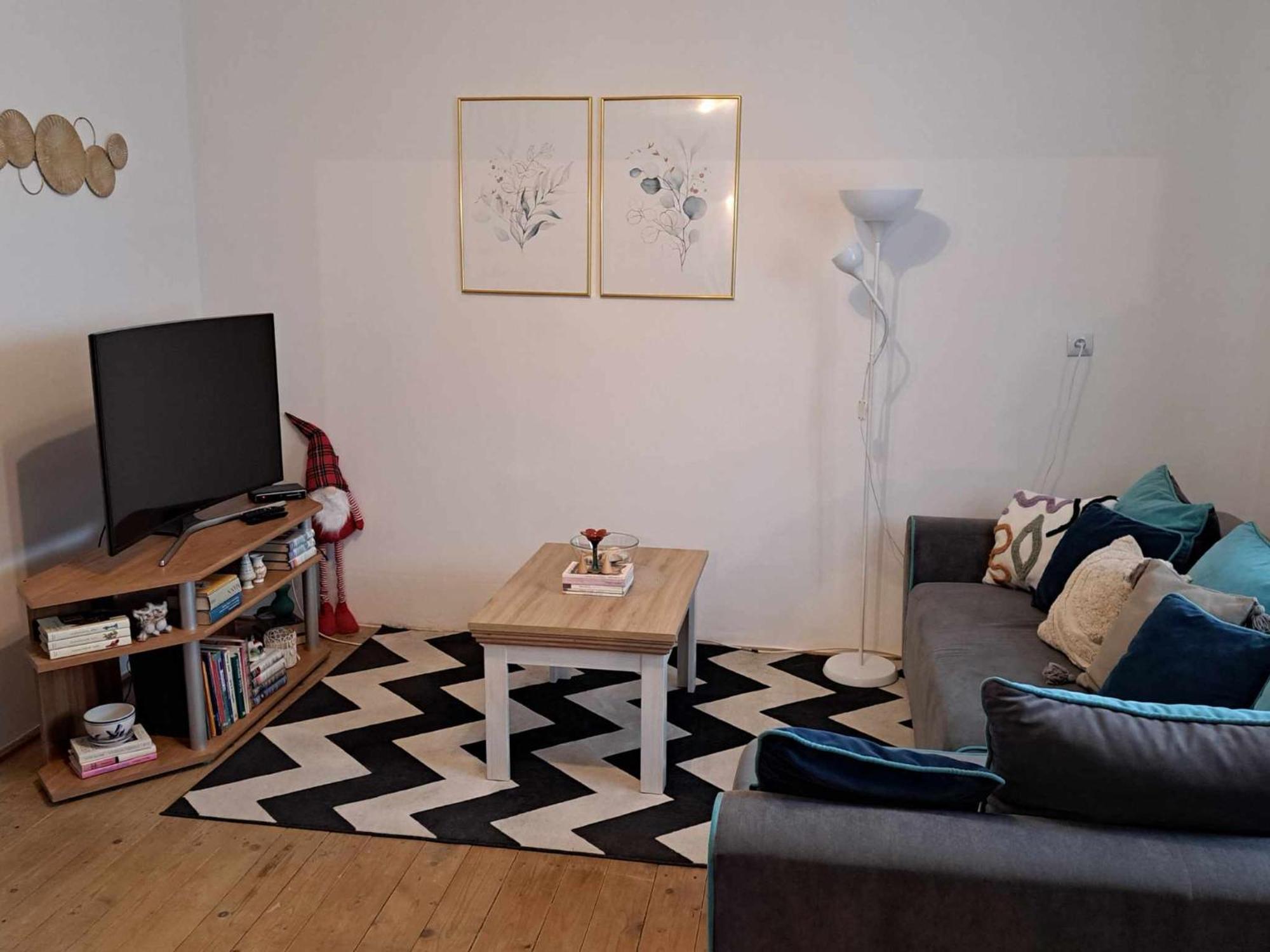 Cozy Town Center Retreat Apartment Komarno Exterior photo